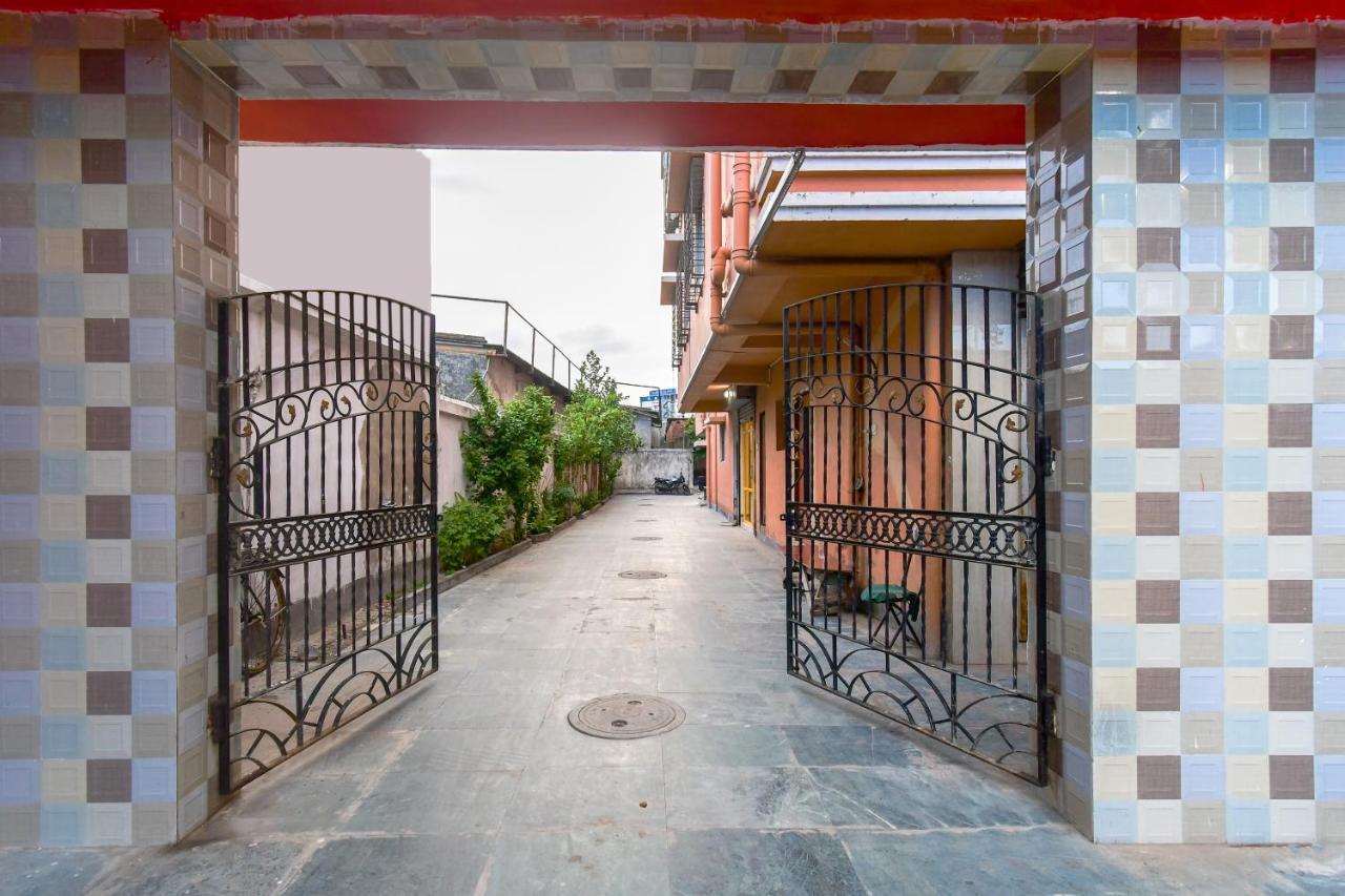 Hotel Blue Abedin Καλκούτα Εξωτερικό φωτογραφία