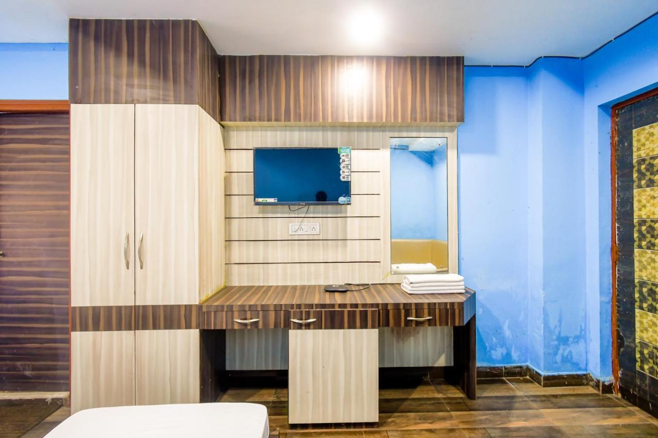 Hotel Blue Abedin Καλκούτα Εξωτερικό φωτογραφία