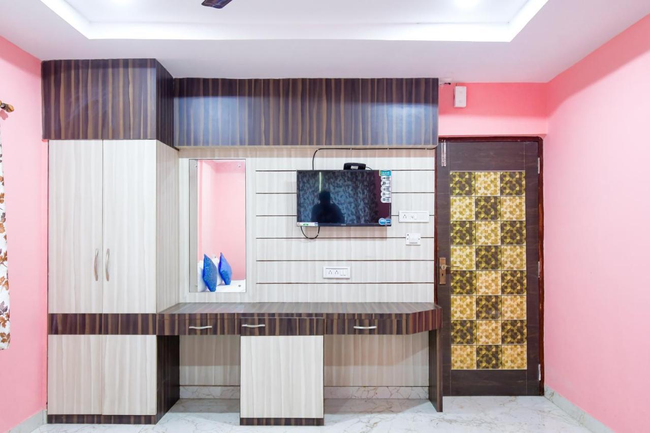 Hotel Blue Abedin Καλκούτα Εξωτερικό φωτογραφία