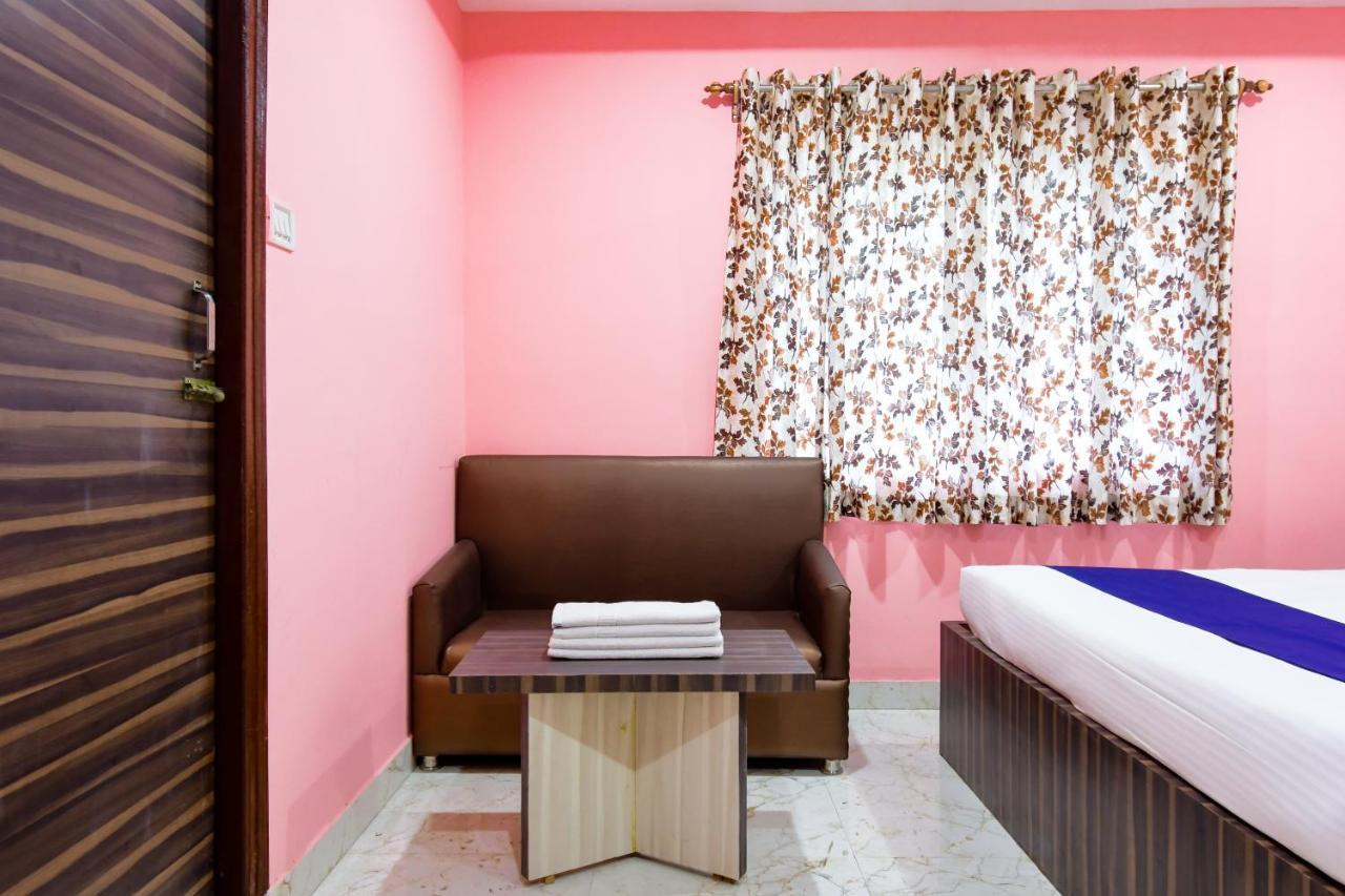 Hotel Blue Abedin Καλκούτα Εξωτερικό φωτογραφία