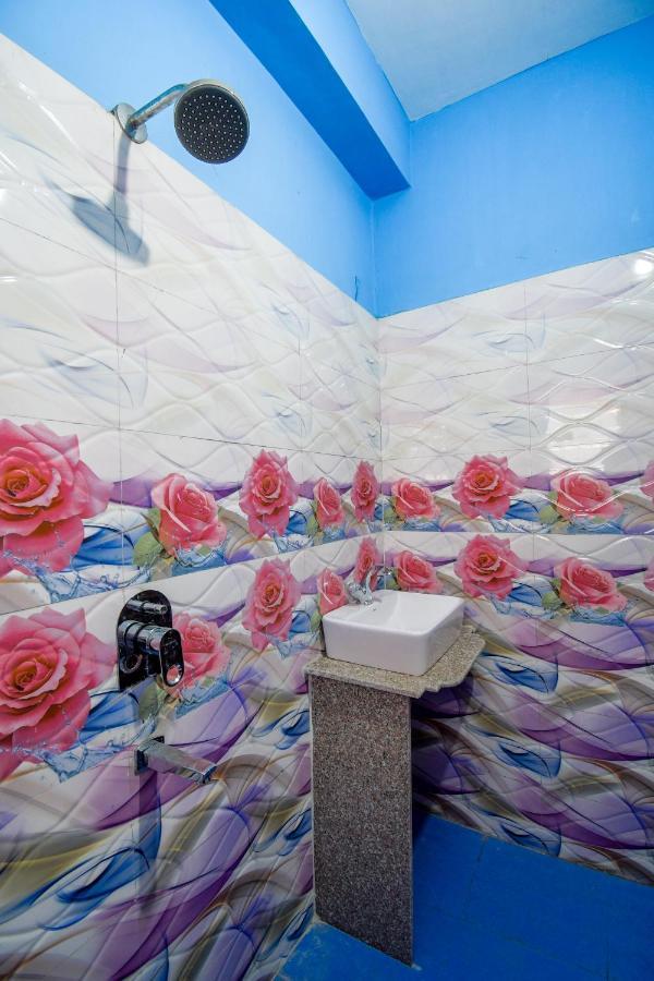 Hotel Blue Abedin Καλκούτα Εξωτερικό φωτογραφία