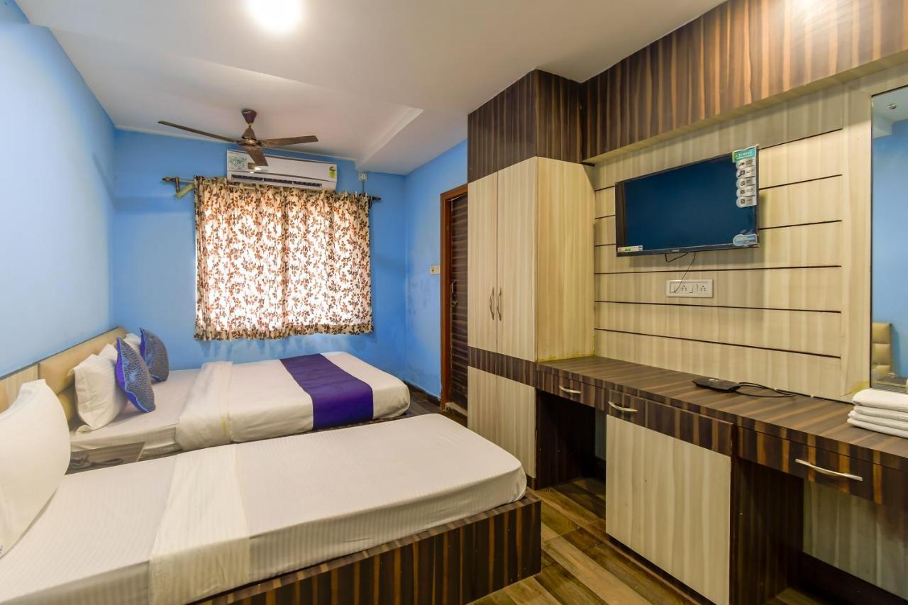 Hotel Blue Abedin Καλκούτα Εξωτερικό φωτογραφία