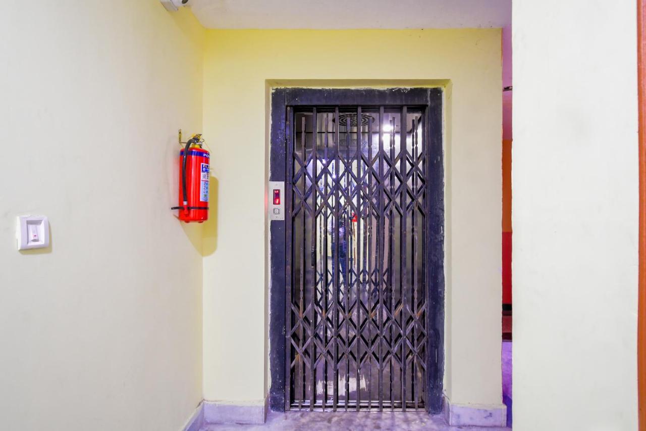 Hotel Blue Abedin Καλκούτα Εξωτερικό φωτογραφία